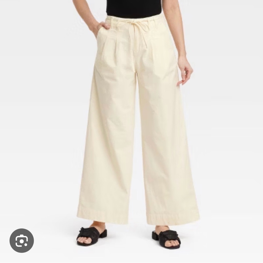 Cream Wide-Leg Chino pants